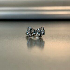 Silver Bow Ear Cuff